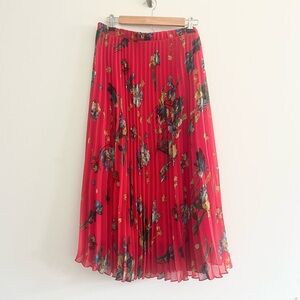 NWT Vince Camuto Red Floral Pleated Midi or Knee Length Skirt Womens Large Boho